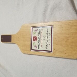 WOOD WINE BOTTLE SHAPED SERVING/CUTTING BOARD 16" X 5.5" EUC